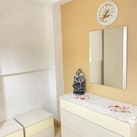 Apartment Your Seaside Home! Entire Place, Free Parking *